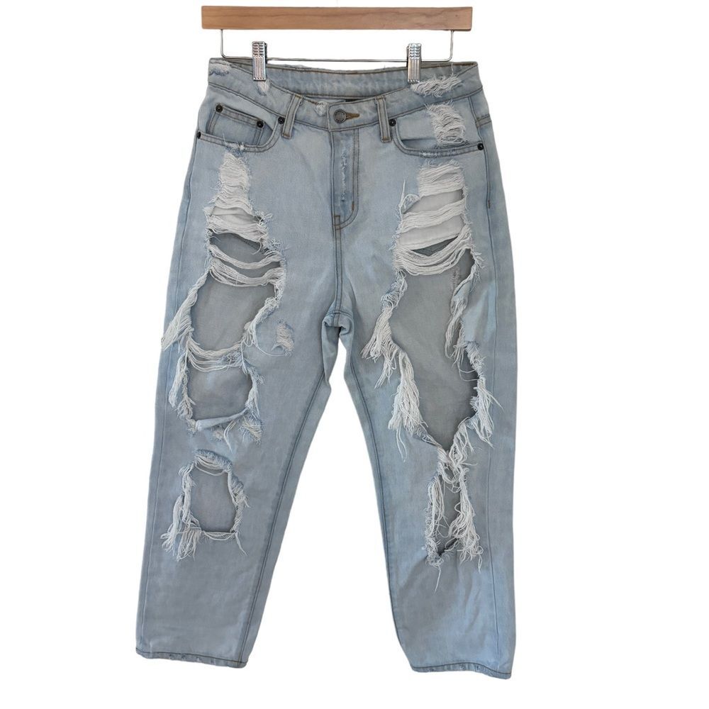 Carmar Light Wash Denim Ripped Jeans Size 27